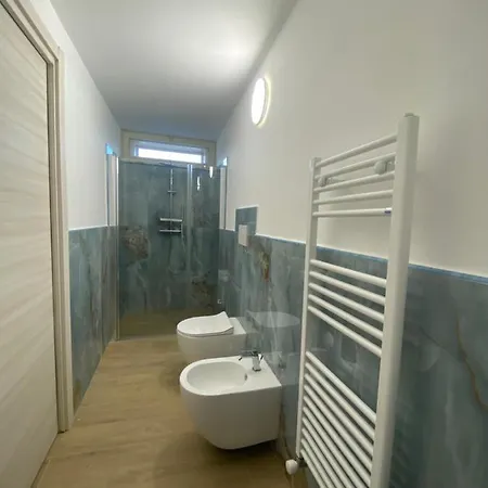 A 10 Minuti A Piedi Dal Mare Piu Bello! Casa Silvana E Roni *